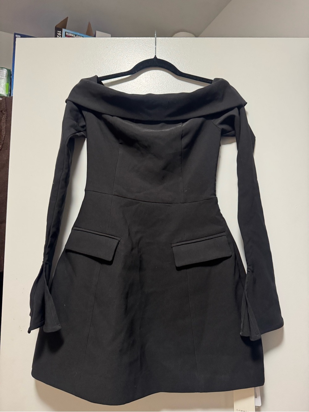 Commense Strapless Black Off-Shoulder Dress with Flap Pockets
